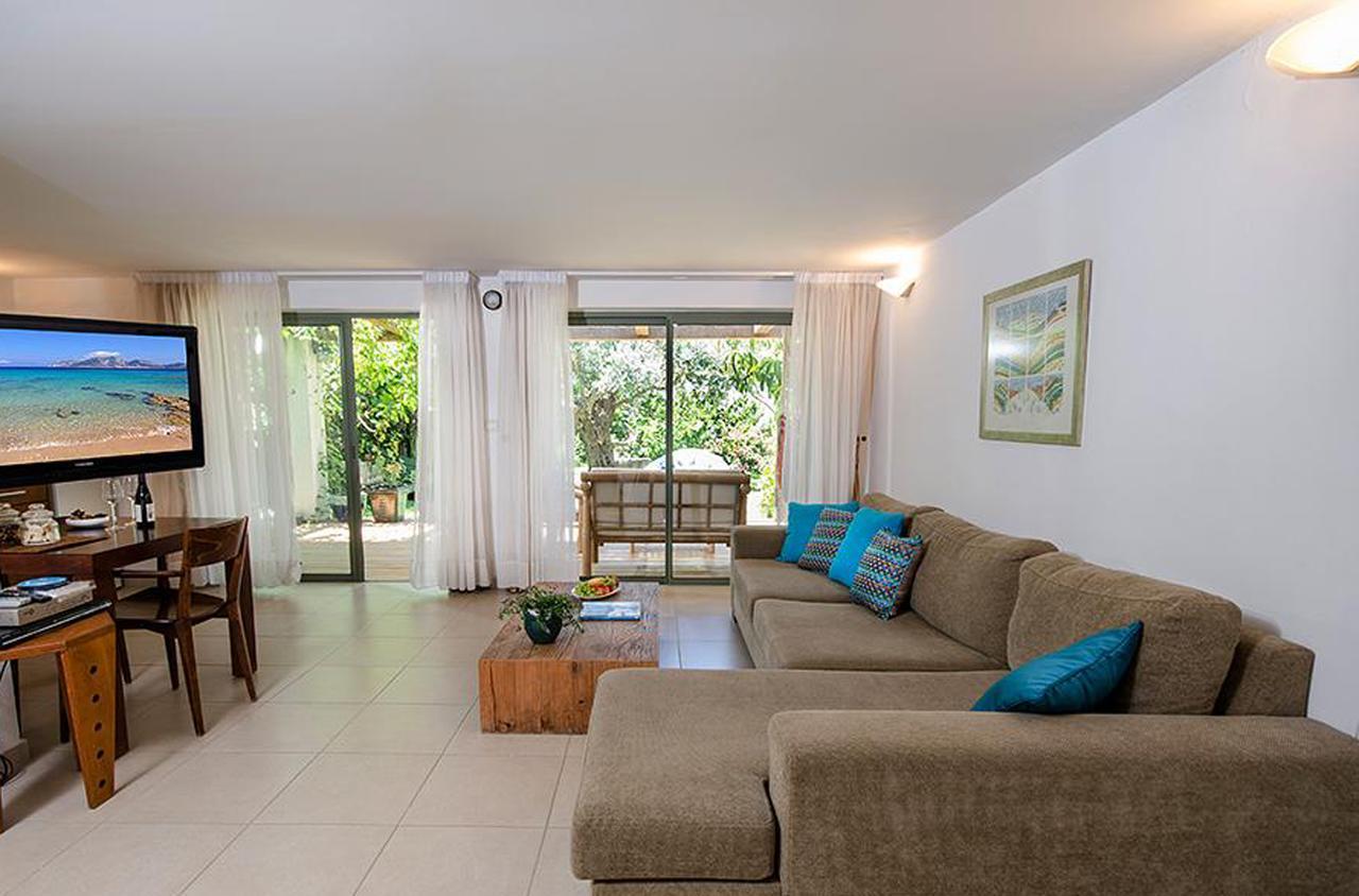 Above The Sea Villa Ein Hod Luaran gambar
